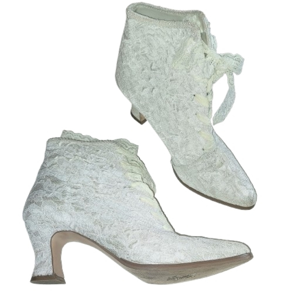 Pleaser Fabulicious Victorian 2 3/4" Flaired Heel Lace Up Ankle Gothic 80s Point